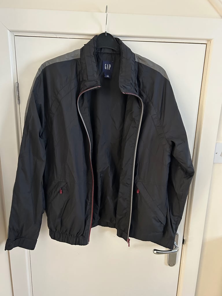image for Size L Gap windbreaker Men’s Jacket with hood 