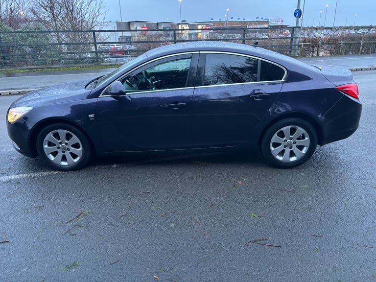 Vauxhall, INSIGNIA, Saloon, 2013, Manual, 1956 (cc), 4 doors