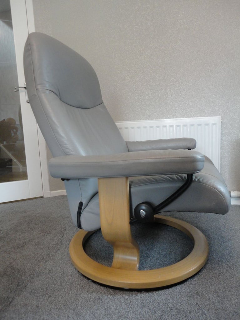 Quality ekornes leather stressless swivel recliners x 2 with footstools as pictures, £500 EACH chair