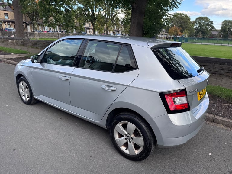 Skoda, FABIA, Hatchback, 2015, Auto, 1197 (cc), 5 doors