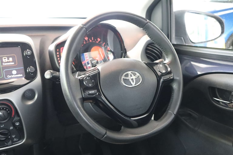 2016 Toyota AYGO 1.0 Aygo X-Play VVT-i CVT 5dr Hatchback Petrol Automatic