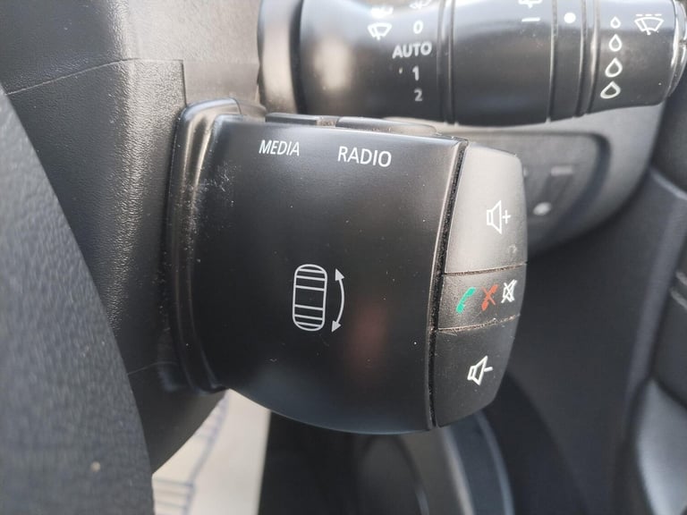 2013 Renault Scenic 1.6 dCi Dynamique TomTom Euro 5 (s/s) 5dr Diesel