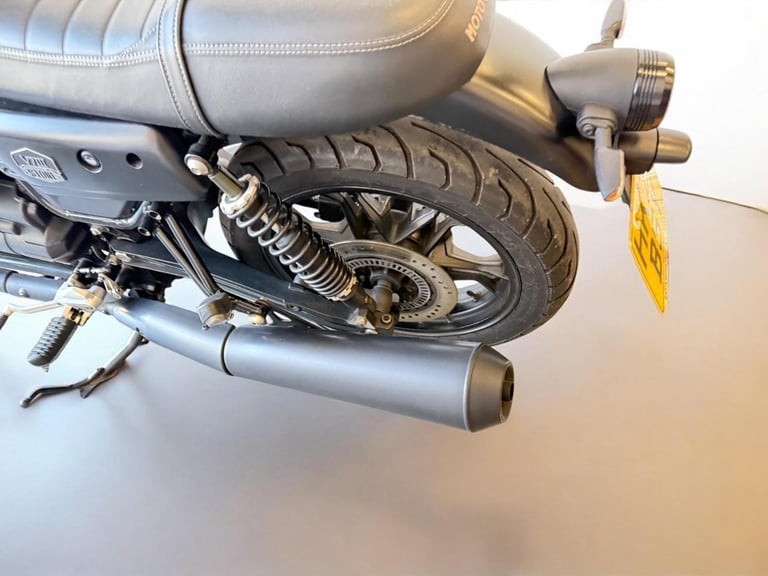 2020 Moto Guzzi V7 744 III Stone Night Pack Euro 4