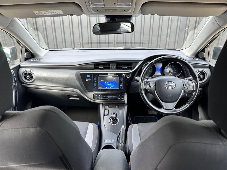 2017 Toyota Auris 1.8 Hybrid Icon TSS 5dr CVT HATCHBACK PETROL/ELECTRIC Automatic