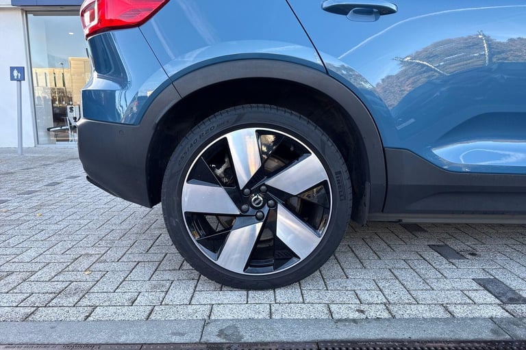 2022 Volvo XC40 Recharge Twin 78kWh Ultimate SUV 5dr Electric Auto AWD (408 ps) ESTATE Electric A...