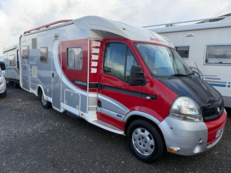 image for 2006 - Dethleffs Advantage - 2.5ltr - 67,000 Miles - 4 Berth / 4 Belts 