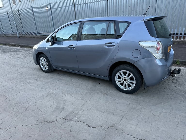 7 SEATER TOYOTA COROLLA VERSO 2011 5DR PETROL*FULL YEAR MOT EXCELLENT CONDITION