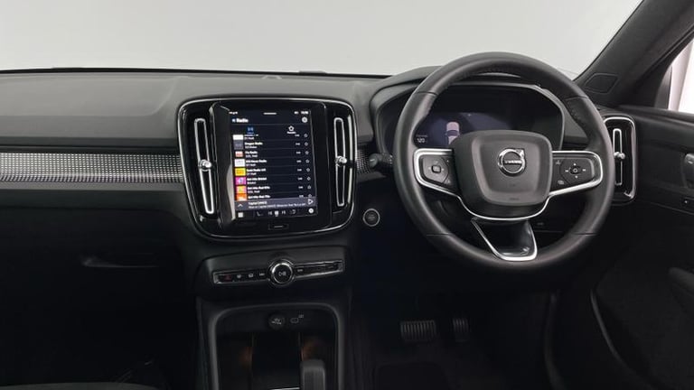 2025 Volvo XC40 Plus B4 Mild hybrid Petrol Dark Automatic SUV Petrol Automatic