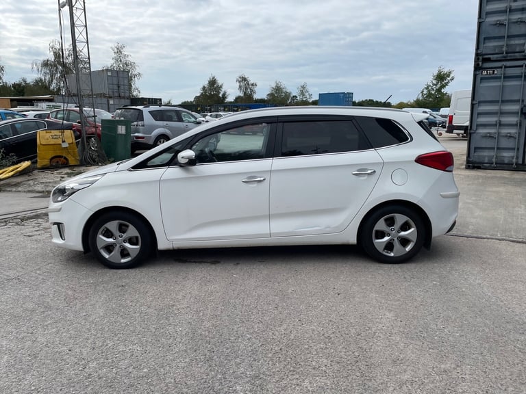2015 Kia Carens 1.6 GDi 2 5dr MPV Petrol Manual