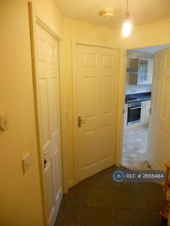 3 bedroom house in Valley View, Newcastle-Under-Lyme, ST5 (3 bed) (#2656484)