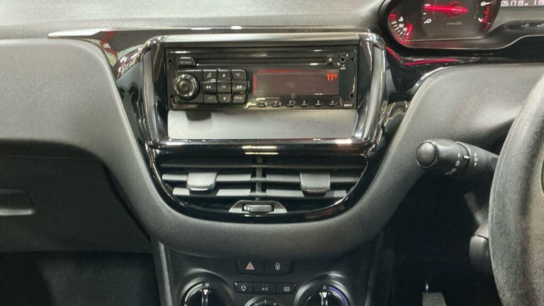 2013 Peugeot 208 1.2 VTi Access+ 5dr HATCHBACK PETROL Manual