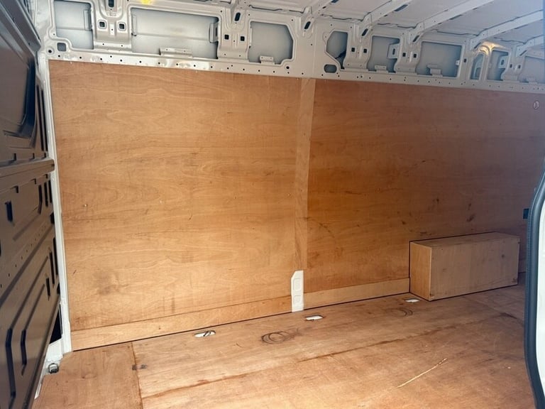 2024 Volkswagen Crafter CR35 Commerce Business TDI L4H2 Large Van Diesel Manual