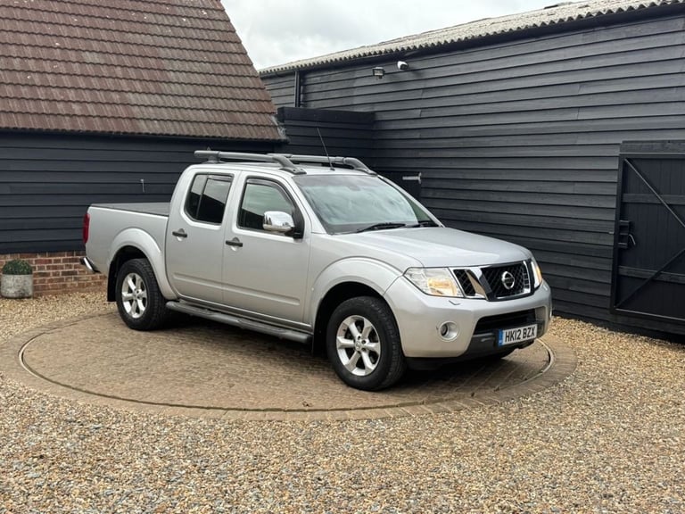 2012 Nissan Navara Double Cab Pick Up Tekna 2.5dCi 190 4WD PICK UP DIESEL Manual