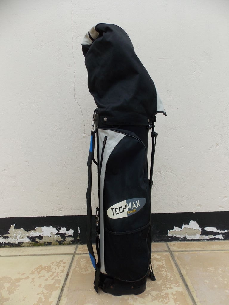 Mens Right Handed Tour Design Golf Club Set + Bag, Balls and Tees