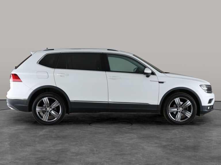2018 Volkswagen Tiguan Allspace 2.0 TDI SEL SUV 5dr Diesel DSG 4Motion Euro 6 (s/s) (150 ps) - CA...