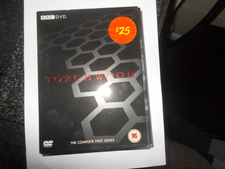 TORCHWOOD / COMPLETE FIRST SERIES  