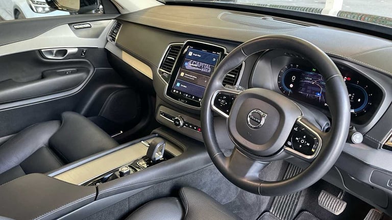 2023 Volvo XC90 2.0 B5D (235) Plus Dark 5dr AWD Geartronic SUV Diesel Automatic