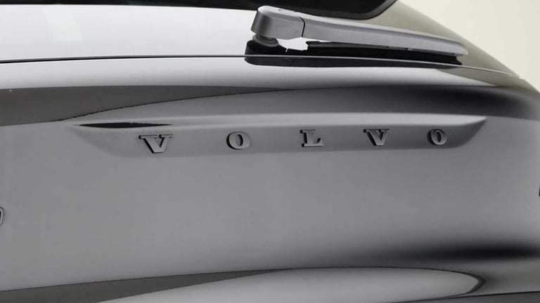 2025 Volvo XC40 Black Edition Ultra B3 Mild hybrid Petrol Automatic SUV Hybrid Automatic