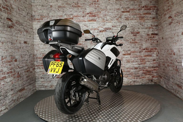 HONDA NC750X - 2016 Petrol Automatic in White