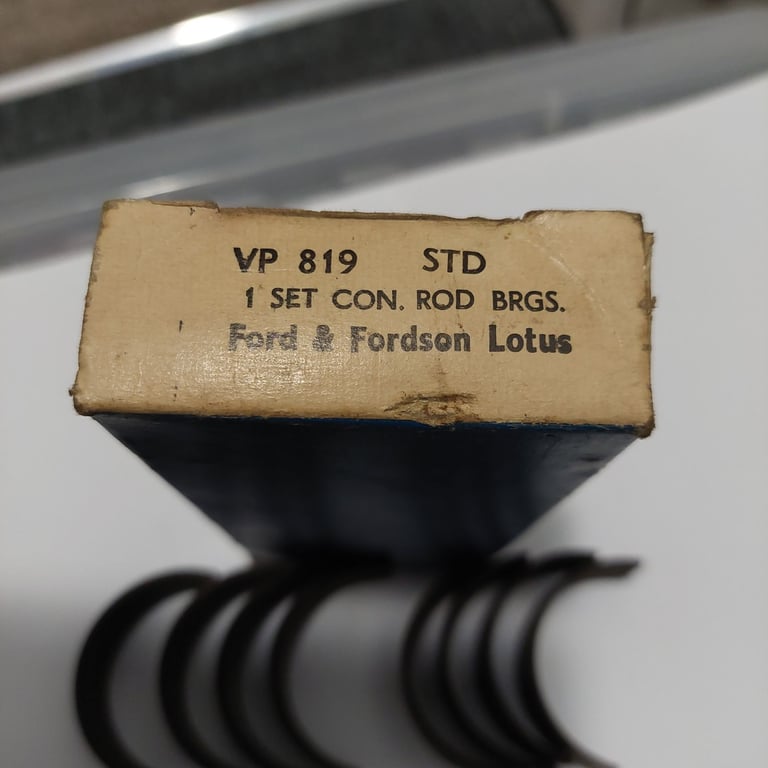 Ford, VP819‐STD. Big end shell bearings 