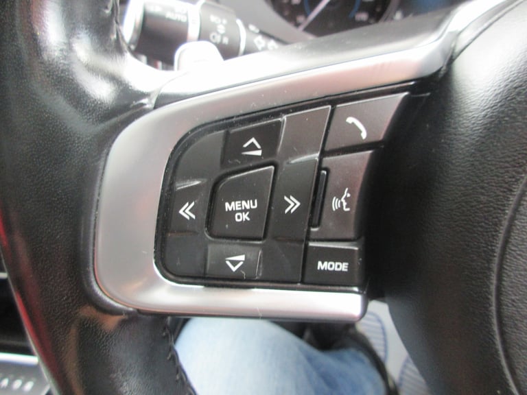 2017 Jaguar F-Pace 2.0d R-Sport 5dr Auto AWD ESTATE Diesel Automatic