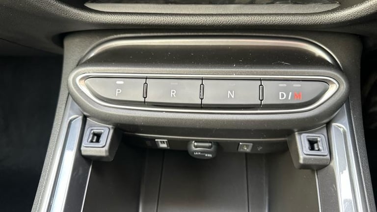2025 Fiat 600 1.2 MHEV SUV 5dr Petrol Hybrid e-DCT Euro 6 (s/s) (100 ps) Automatic Hatchback Hybr...