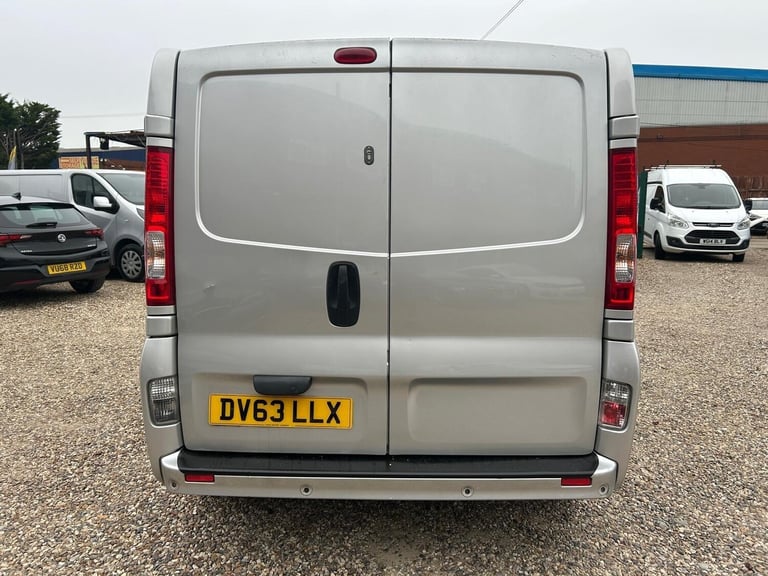 2013 Vauxhall Vivaro 2.0 2900 CDTi Sportive FWD L3 4dr PANEL VAN Diesel Manual