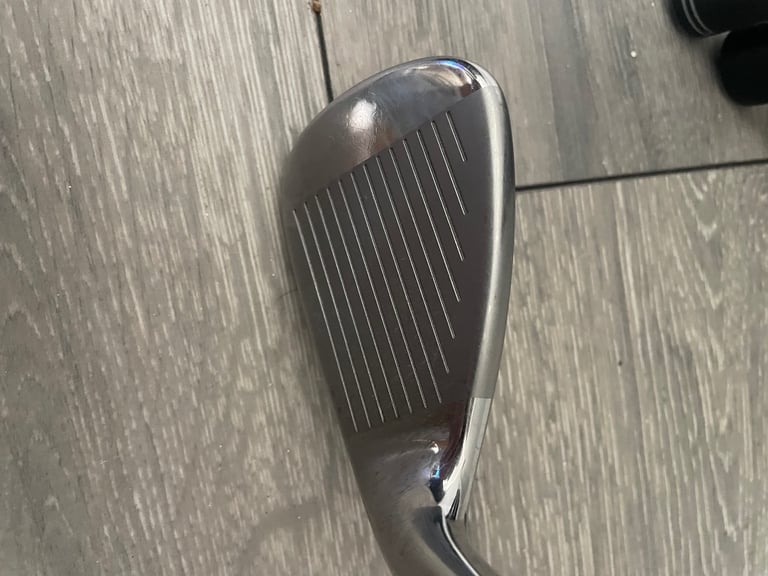 TITLIEST AP1 710 IRON SET STEEL SHAFT