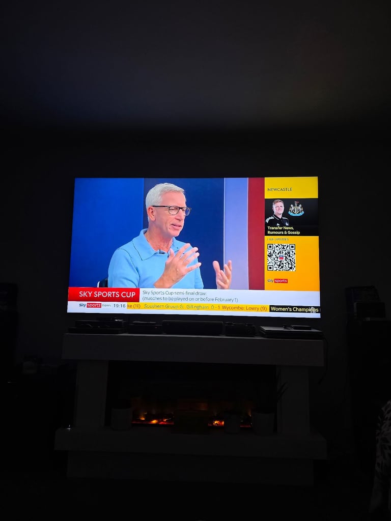 image for Samsung qe85qn900d