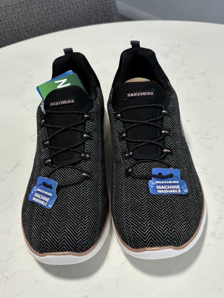 Skechers Summits Dazzling Me womens - Black/Rose Gold size 7 UK BRAND NEW