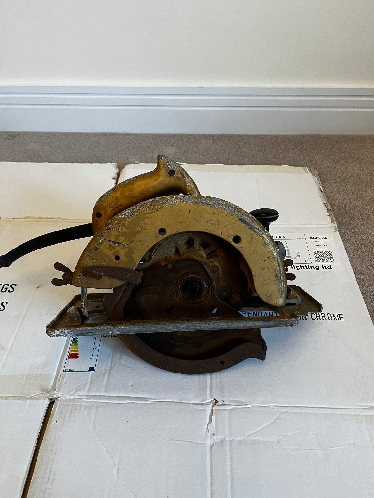 Black decker circular saw Gumtree