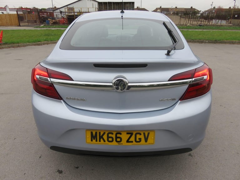 2016 Vauxhall Insignia 1.6 CDTi ecoFLEX Design 5dr [Start Stop] HATCHBACK DIESEL Manual