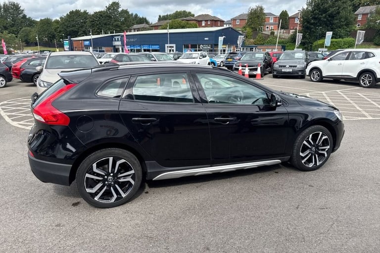 2019 19 VOLVO V40 CROSS COUNTRY 1.5 T3 GPF PRO HATCHBACK 5DR PETROL AUTO EURO 6 