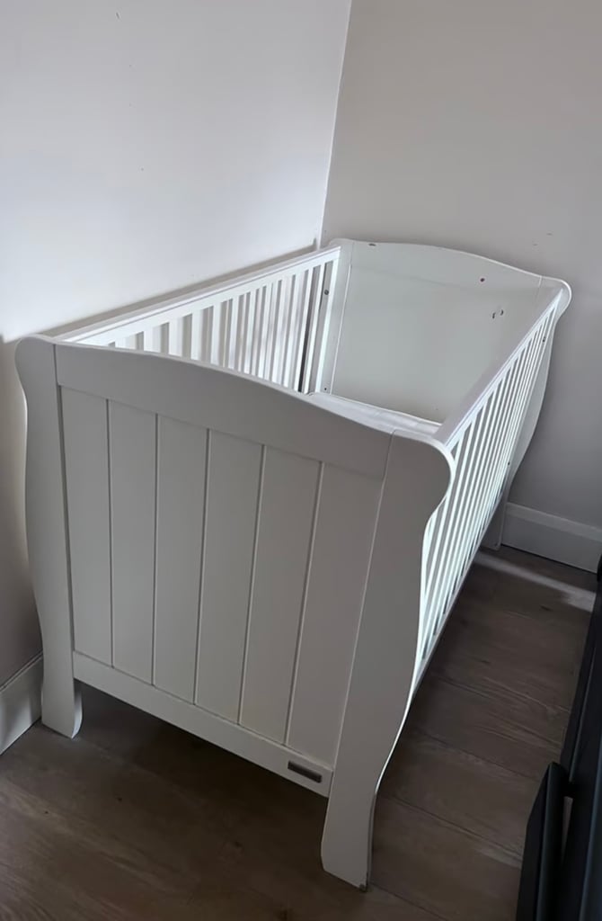 Mamas and papas willow cot hotsell
