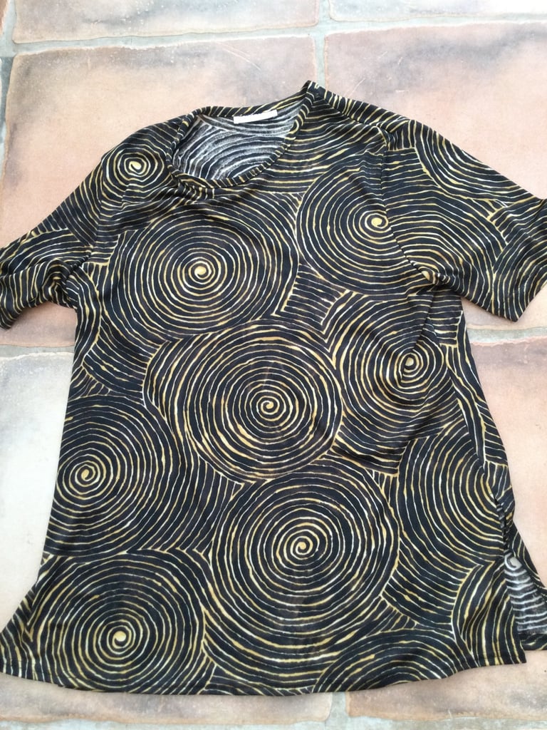 image for Size 12 ladies top. Lovely material. £3. Torquay or can post.