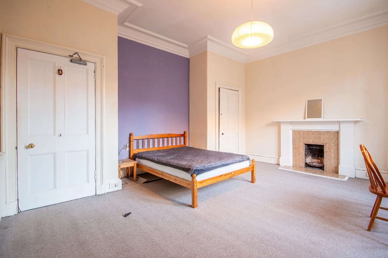 Well presented, 3 bedroom, 1st floor, HMO property in Sciennes – available November