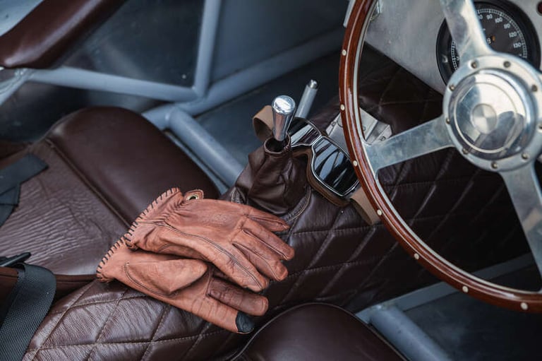 2022 REALM C-TYPE REALM SALOON PETROL Manual