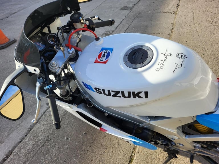 1989 F SUZUKI RGV250 VJ21 RGV 250 CLASSIC RETRO TWO STROKE PEPSI RACE REPLICA