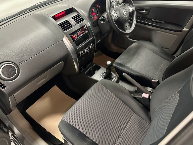 2006 Suzuki SX4 1.6 GLX 5dr HATCHBACK Petrol Manual