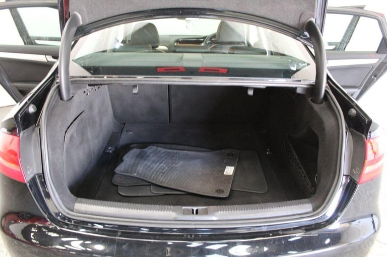 AUDI A4 2.0 TDI SE Technik quattro Euro 5 (s/s) 4dr 2013