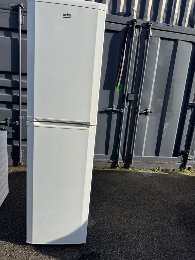 image for Beko Fridge Freezer 2m