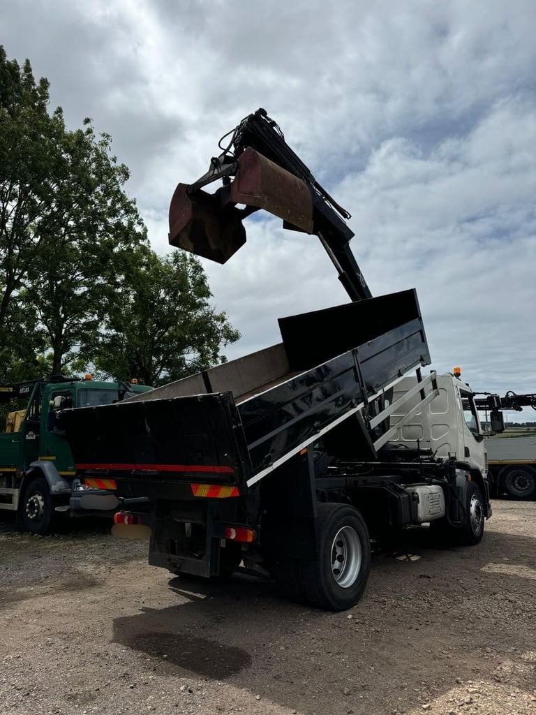 2018 DAF LF 55.230 WITH HIAB XS CRANE/TIPPER BODY DEPOSIT TAKEN!