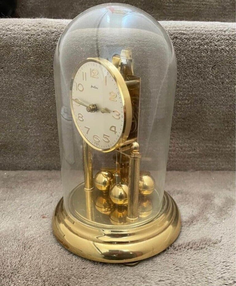 CLOCK antigue