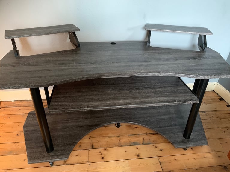 image for Millenium SD-180 B Studio Desk