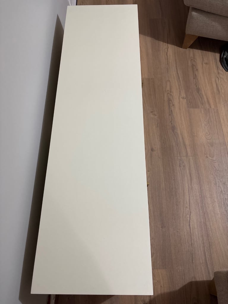 Dusk tv unit 