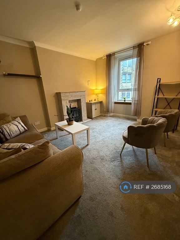 2 bedroom flat in Hastie Street, Glasgow, G3 (2 bed) (#2685168)