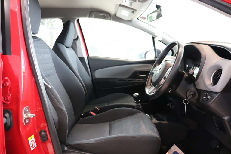 2016 Toyota Yaris 1.3 Yaris Icon VVT-I 5dr Hatchback Petrol Manual