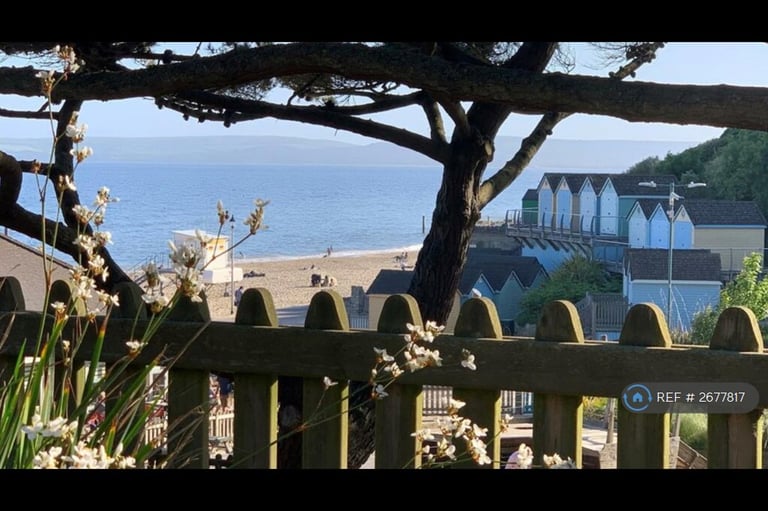 2 bedroom flat in Burnaby Road, Bournemouth, BH4 (2 bed) (#2677817)