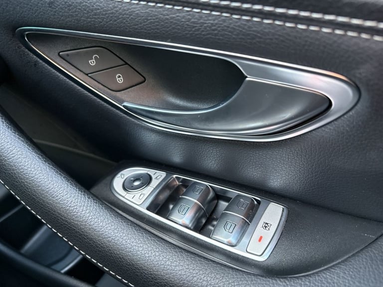 2019 Mercedes-Benz E Class E400d 4Matic AMG Line Premium 4dr 9G-Tronic SALOON DIESEL Automatic