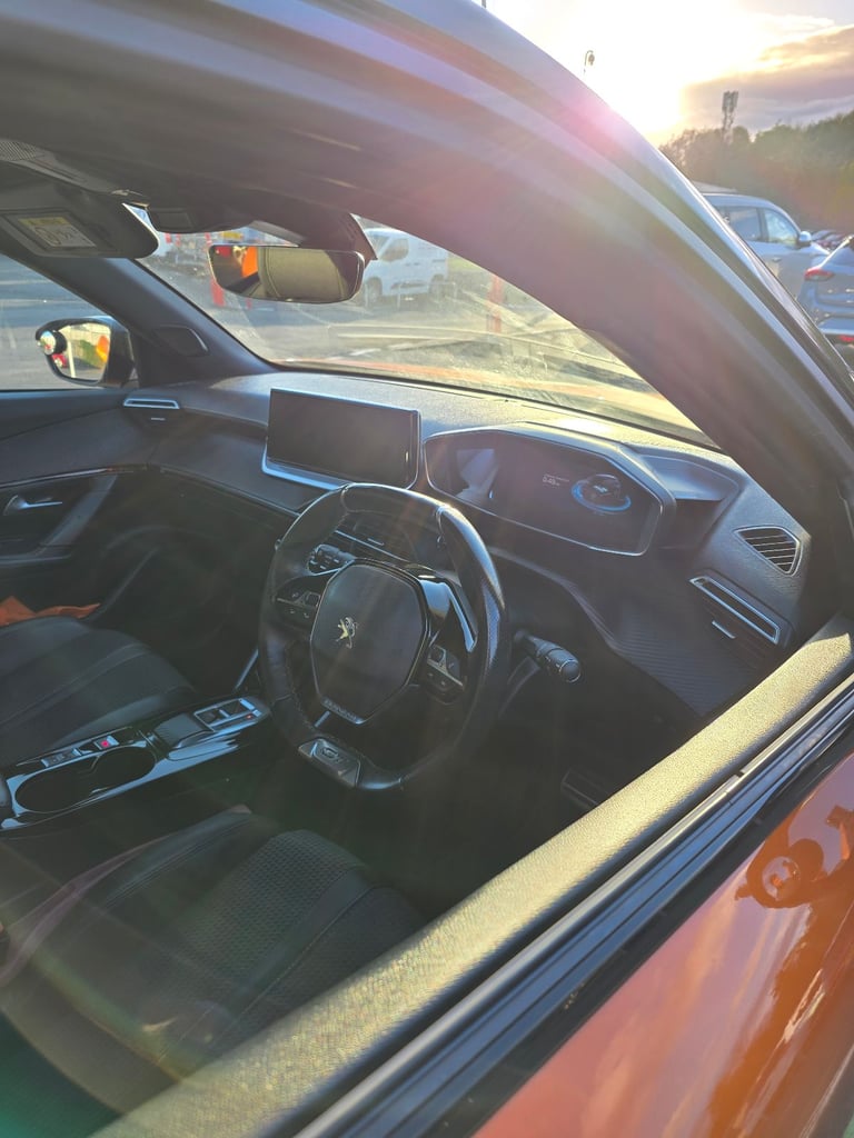 Peugeot, 2008, Hatchback, 2023, Other, 1 (cc), 5 doors